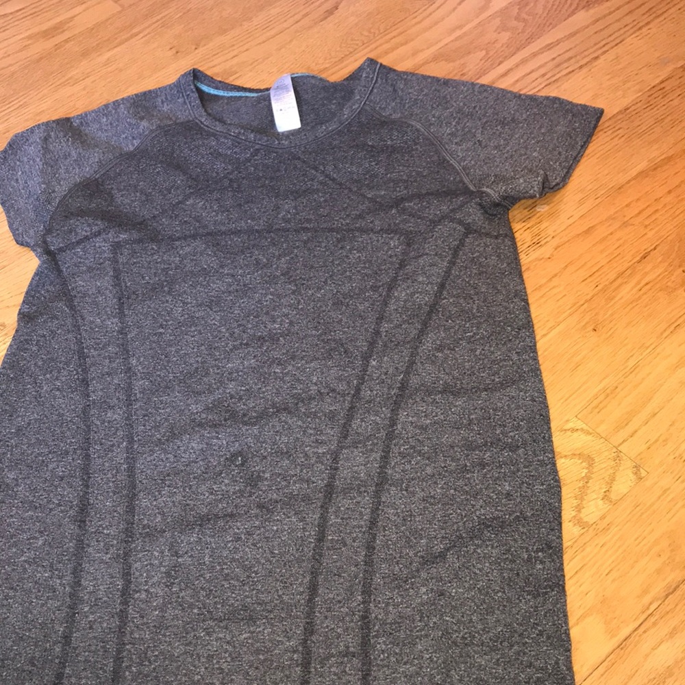 Ivivva athletic shirt